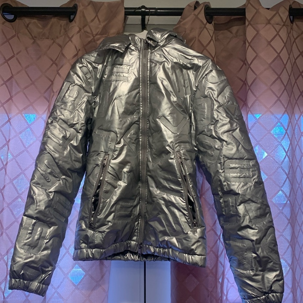 Guess reflective coat